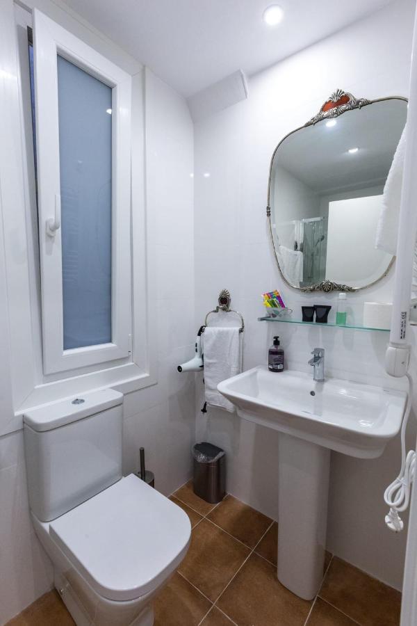 Espacioso Apartamento A Estrenar!! Casco Viejo Bilbao Exterior foto